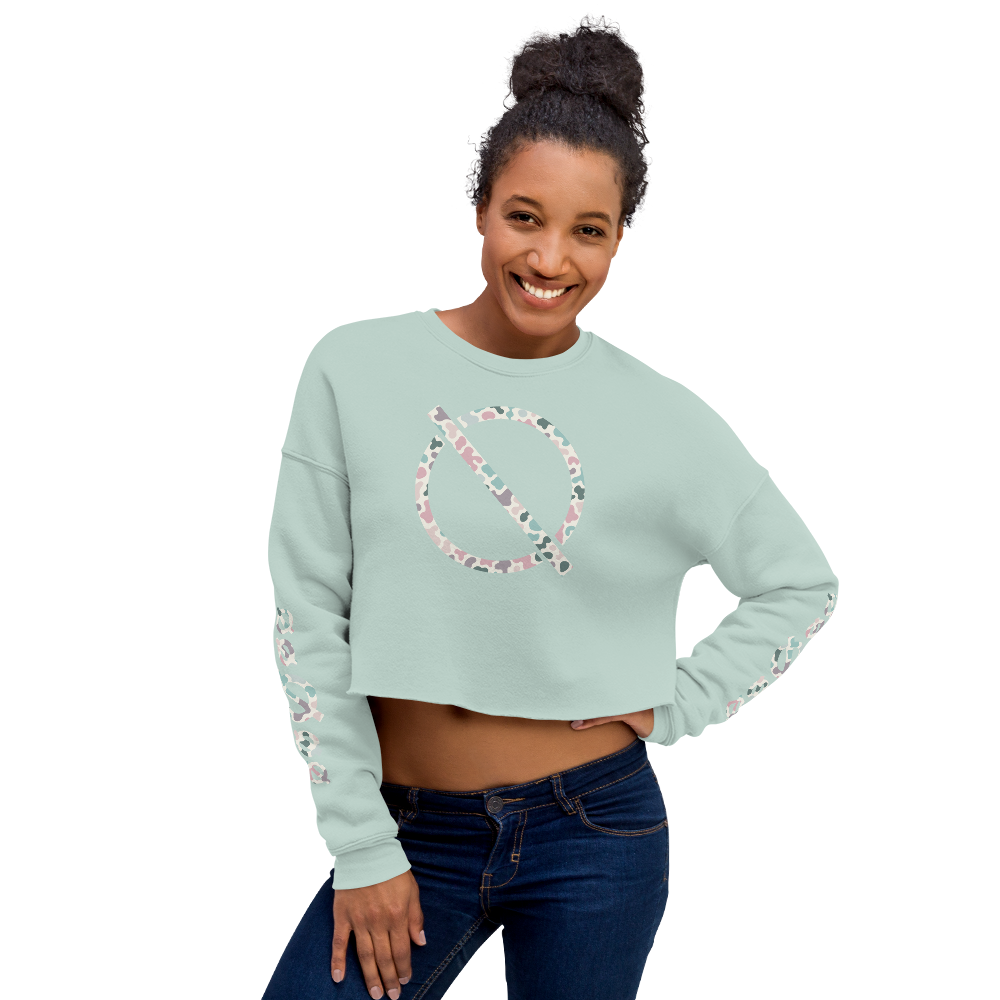 NO WEAPON FORMED PASTEL CAMO LOGO - WOMEN'S Crop Sweatshirt